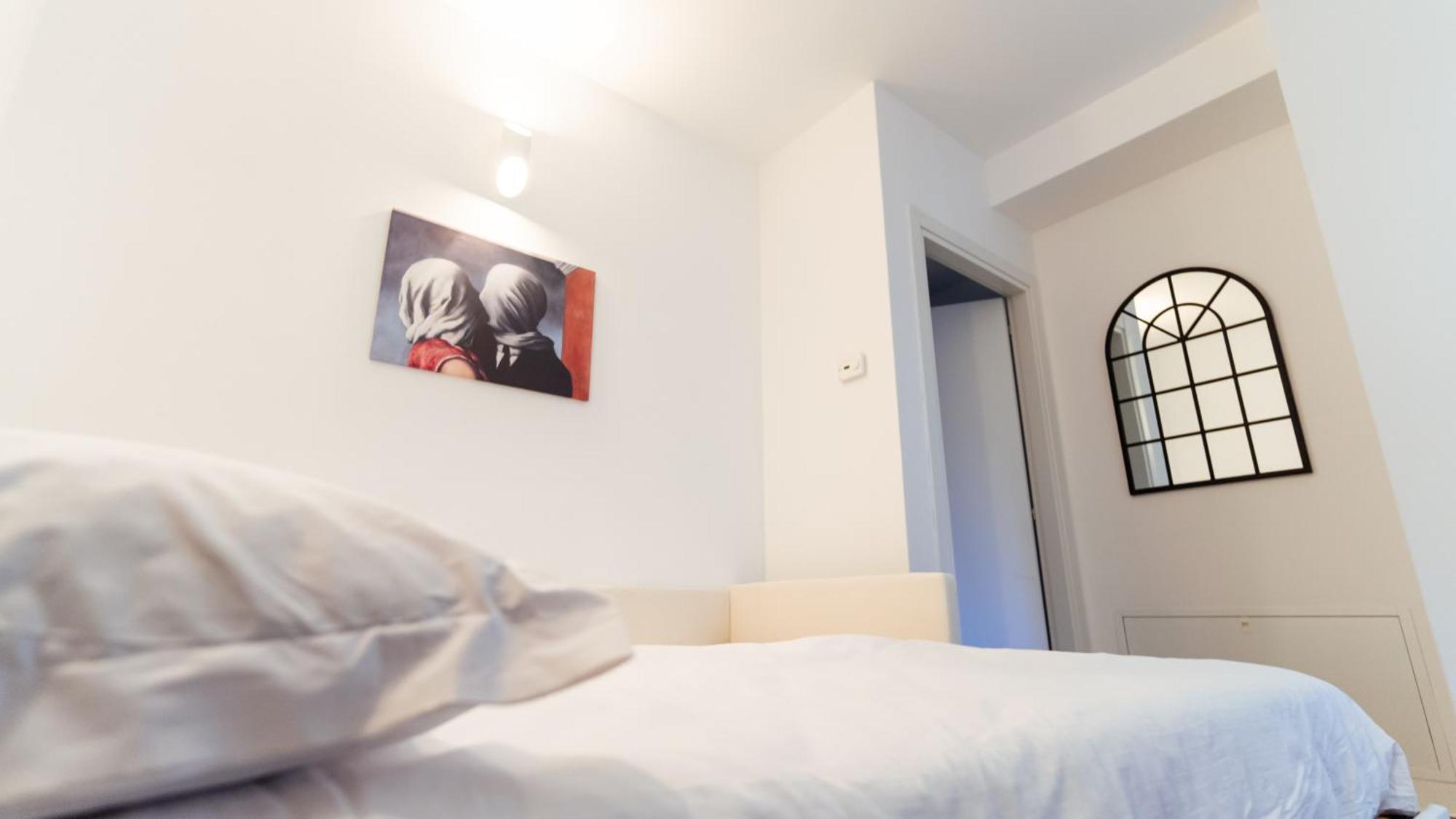 Exclusive Apartment - Magritte Style Lecco Exterior foto